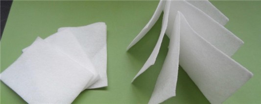 化妆棉会把爽肤水吸走吗 尚之潮 时尚生活 时尚 时尚网 生活网 生活 娱乐八卦 明星 第1张