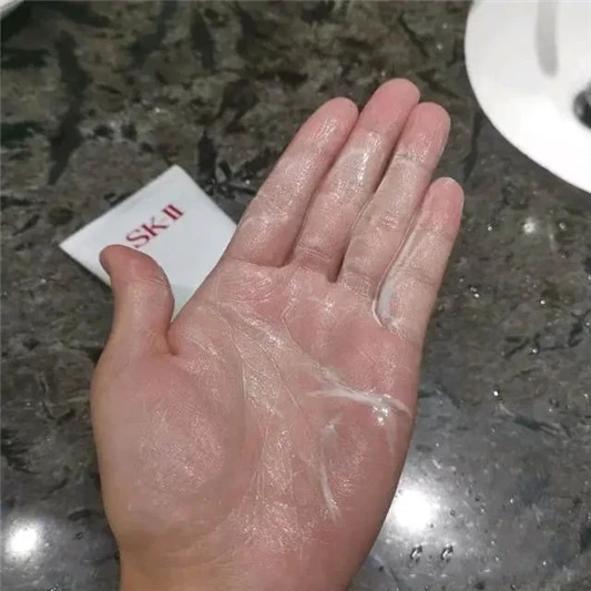 钞票的味道，贵妇级洗面奶，每使用一次几十块就没了 贵妇 洗面奶 第14张