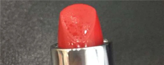 口红出汗了如何清理水珠 尚之潮 时尚生活 时尚 时尚网 生活网 生活 娱乐八卦 明星 第3张