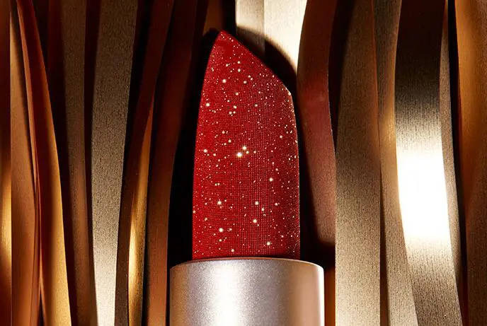 皮肤黄擦什么口红色号显白，黄皮比入手唇膏 口红 显摆口红 皮肤黄擦什么口红色号显白 美妆 第3张