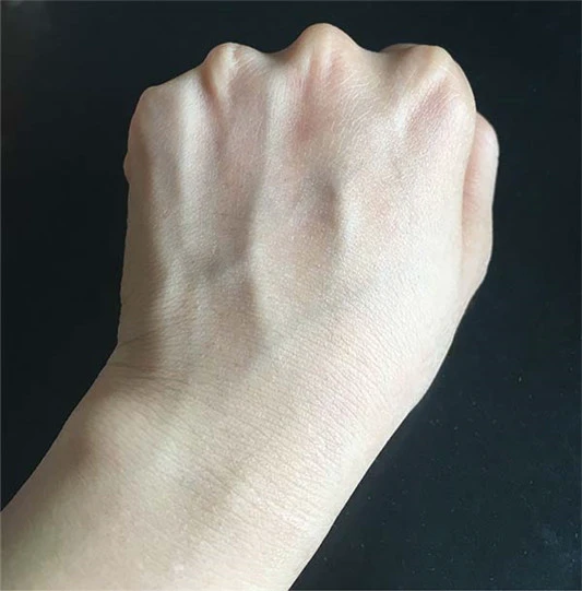 蜜浓氨基酸滋润保湿精华液怎么样，蜜浓氨基酸滋润保湿精华液使用测评 蜜浓 精华液 第6张