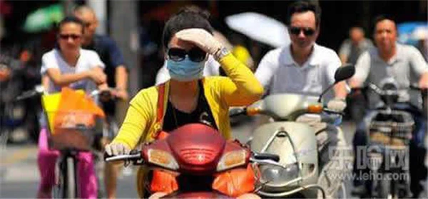 眼角纹多是什么原因 护肤 第5张