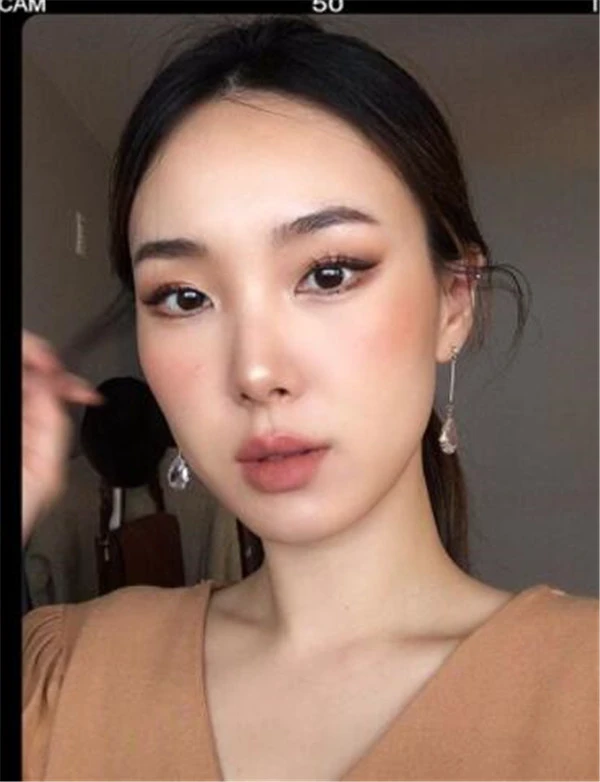 必追韩妞IG秋冬潮妆爆款一支就能做到，「油画系」妆容美到受不了 油画系 妆容 第3张