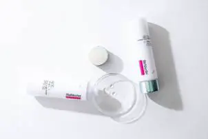 StriVectin思薇婷焕白肌光水重磅上市，拯救时光危「肌」，开启抗老新纪元 StriVectin 思薇婷 美国护肤品牌 美妆 第4张