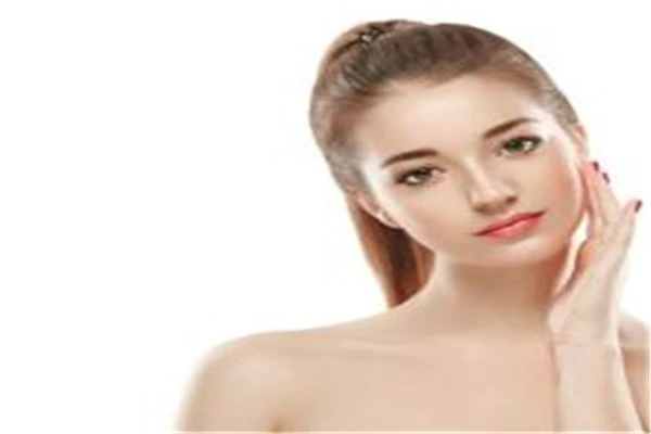 夏季肌肤变得脆弱，卸妆化妆要使用温和卸妆液 肌肤 脆弱 第3张