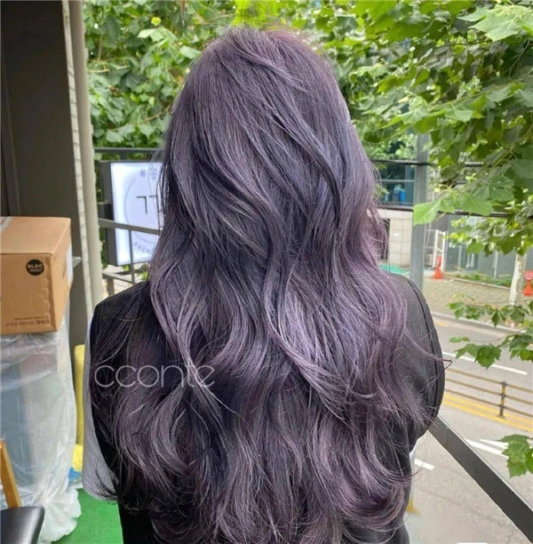 棕色系发色温柔又显气质，哪些发色显美又显白 发色 棕色系 第21张