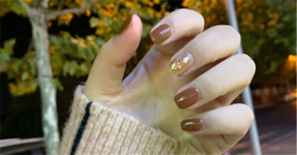 6款适合春季的美甲，健康渐变色法式美甲 美甲 法式 第6张