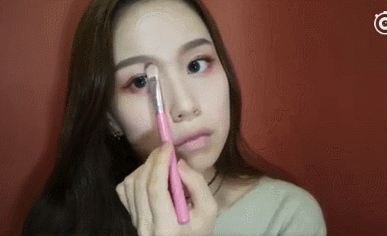 酒红色与大地色眼妆打造秋冬时尚温暖感 酒红色 大地色 第23张