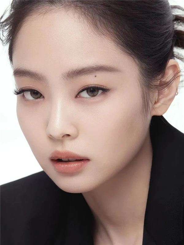 Jennie演绎hera新款气垫Black Cushion 品牌 代言 粉底 第9张