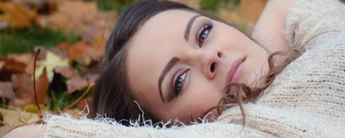 额头长痘怎么回事 额头长痘 美妆 第1张