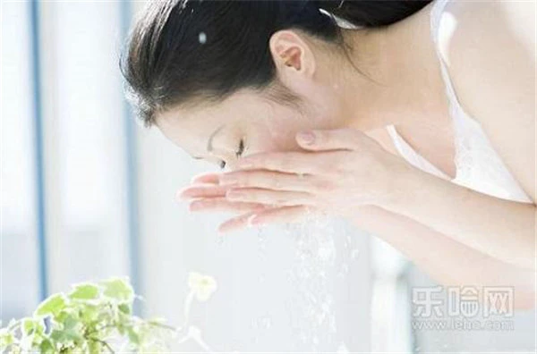 埋线双眼皮多长时间可以洗脸 护肤 第8张