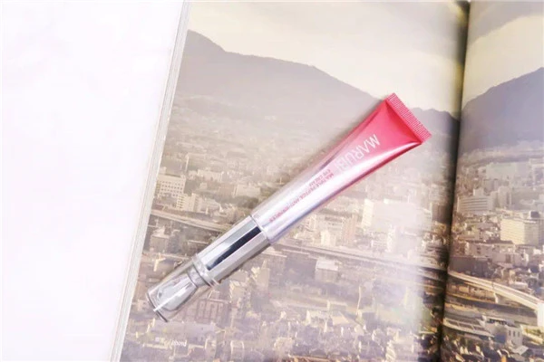 丸美小红笔眼霜便宜又耐用,丸美眼霜不输贵妇眼霜 丸美 眼霜 第18张 丸美小红笔眼霜便宜又耐用,丸美眼霜不输贵妇眼霜 丸美 眼霜 第18张