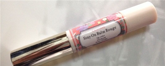 唇彩很黏嘴可以加点油吗 唇彩 黏嘴 加点 油吗 第1张