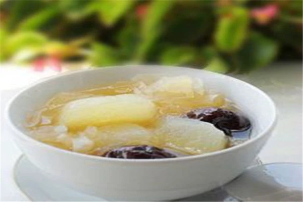 银耳雪梨羹的制作方法，可保养皮肤润肺止咳 银耳 雪梨羹 第3张
