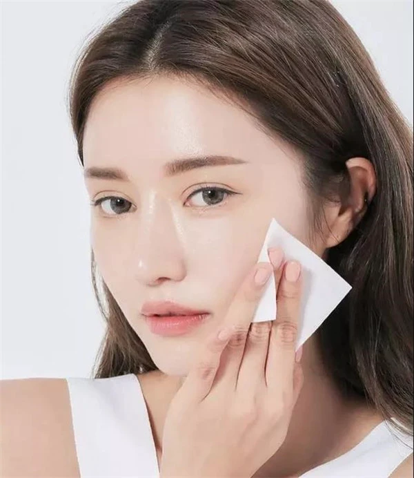 化妆水是清洁后的保养第一步，化妆水种类适合肤质使用重点 化妆水 肤质 第4张