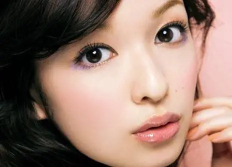 蛋清敷脸可帮助女生美白皮肤，紧致毛孔去黑头 皮肤 黑头 第3张