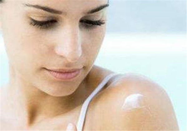 50倍防晒霜日常能用吗，防晒霜多少倍的最好 护肤 第5张