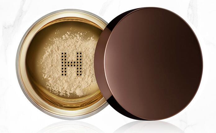 珠光散粉好用吗，珠光散粉正确使用方法上妆作用 散粉 珠光散粉作用 珠光散粉有什么上妆作用 美妆 第1张