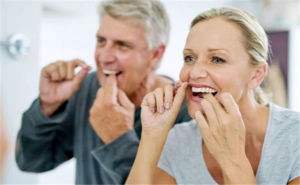 哪些食物能美白牙齿，美白牙齿的作用 美白 牙齿 第3张