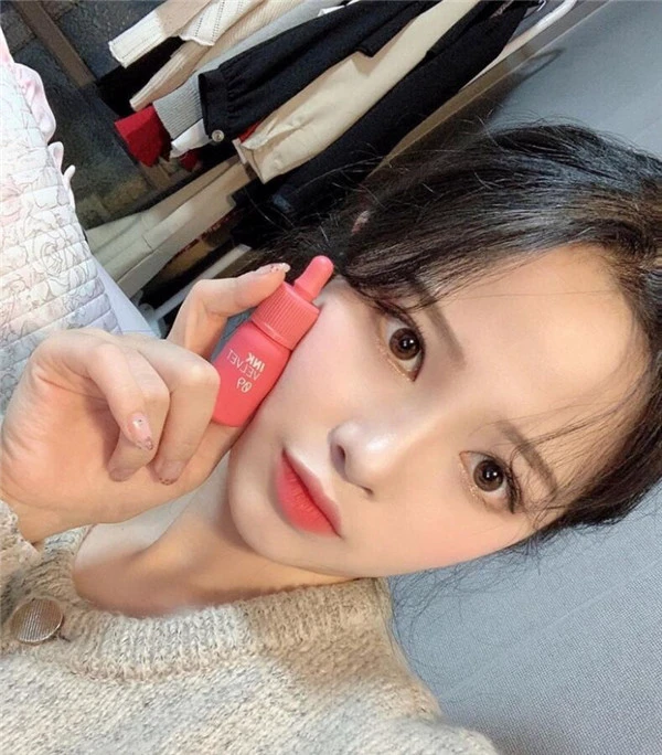 金高银同款「玫瑰奶茶」唇膏推荐，BOBBI，BROWN上唇超温柔 玫瑰奶茶 唇膏 第9张