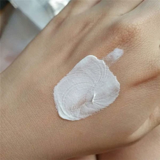 雅漾活泉修复霜怎么用，雅漾活泉修护霜使用测评 雅漾 修复霜 第4张