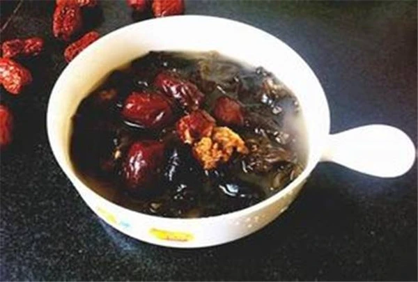 去除黄褐斑有效的食疗方法，眼角有黄褐斑怎么办 黄褐斑 食疗方法 第2张