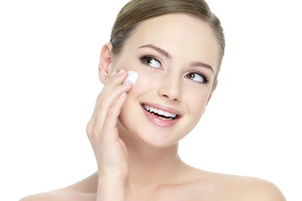 面霜是不是可以代替眼霜来使用 面霜 第3张