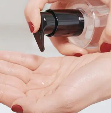 忘记卸妆直接睡觉会怎样，经常不卸妆对皮肤伤害 卸妆 经常不卸妆睡觉 经常不卸妆睡觉对皮肤有什么危害图片 美妆 第4张