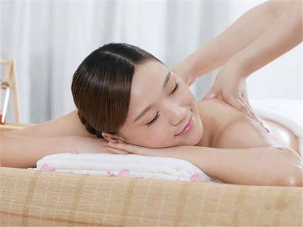 蜂蜜水洗脸可精致润肤，长期坚持美白祛斑 蜂蜜水 洗脸 第1张