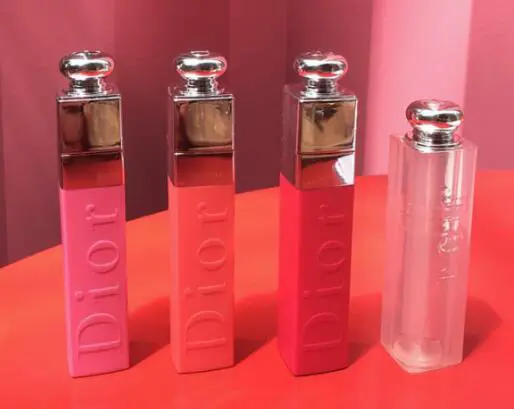 今年流行什么色号口红，流行色唇膏种草清单 口红 口红色号流行色 2020口红色号流行色出炉 美妆 第6张