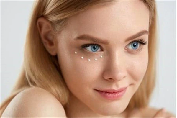 选择眼霜要根据皮肤状况,学生党可买清润补水满足日常所需 眼霜 补水 第3张 选择眼霜要根据皮肤状况,学生党可买清润补水满足日常所需 眼霜 补水 第3张