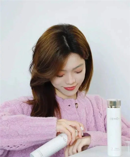 冬季面部干燥泛红，选好乳液才能变得美美哒，可复美，珂润随意选 乳液 第2张