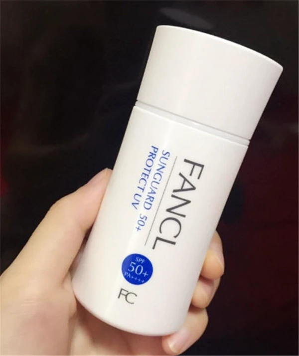 防晒霜出汗了还有用吗 防晒霜 防晒霜出汗 美妆 第3张