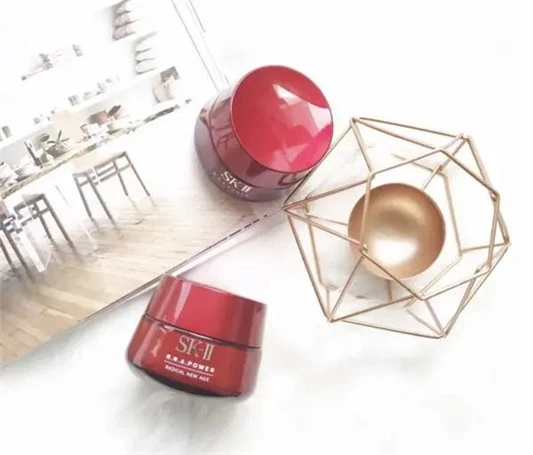 抗老面霜哪个好用倩碧水磁场、兰蔻菁纯、奢脉轻盈面霜测评盘点 面霜 第2张