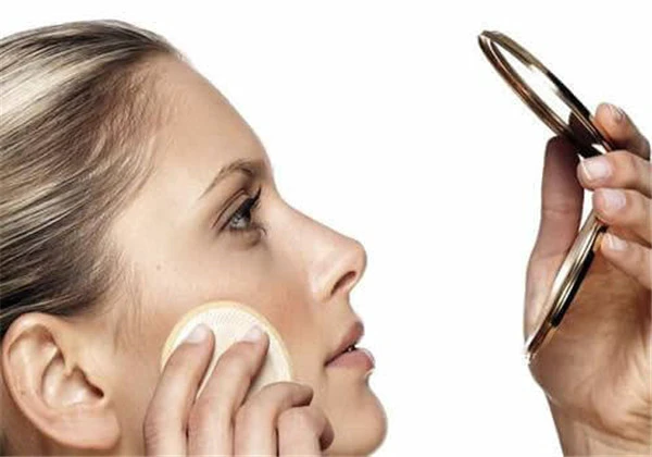 天天涂bb霜对皮肤好吗，有好处也有坏处，这样做能减少bb霜的伤害 护肤 第2张