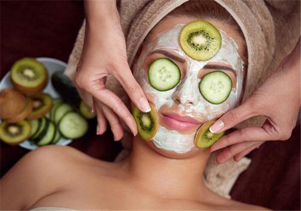 黄瓜敷脸切片多厚度，原来黄瓜面膜是这么做的 护肤 第1张