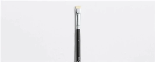 眼影刷和眼线刷哪个比较软 眼影 眼线 比较 第3张 眼影刷和眼线刷哪个比较软 眼影 眼线 比较 第3张