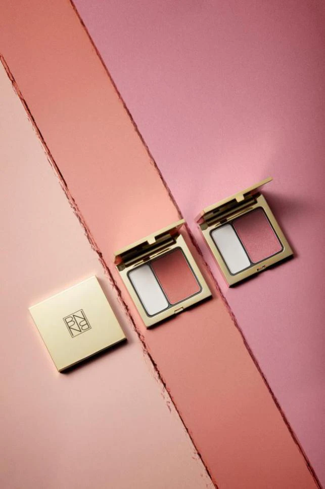 深蓝彩妆好物合集|打造圣诞红茶妆，温暖又撩人 彩妆 深蓝彩妆 圣诞红茶妆 美妆 第8张