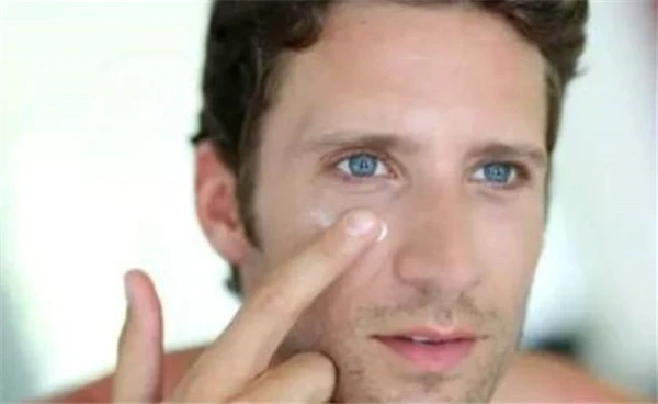 正常男士护肤顺序是怎么样的 护肤 男士护肤 美妆 第2张