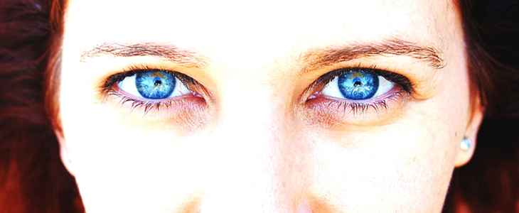 怎样防止眼部皱纹 眼部皱纹 美妆 第2张