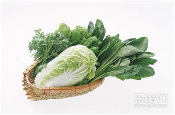 春天皮肤干燥起皮怎么办，干燥皮肤保养小技巧 护肤 第6张