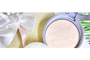 蜜粉用在眼睛上能防止脱妆吗