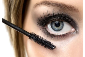 睫毛膏可以用什么卸妆