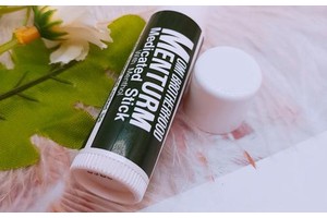 曼秀雷敦润唇膏可以天天用吗，唇部干燥不要一味涂润唇膏