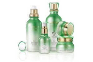 优资莱是什么牌子，是珀莱雅旗下的吗