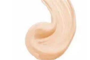 粉底液为什么有酒精味，粉底液粘瓶身怎么用完