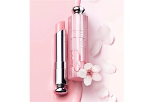 Dior变色润唇膏推出2021升级新版