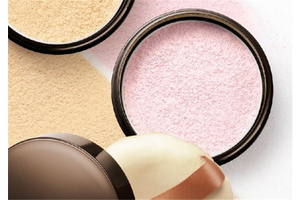 蜜粉可以补妆吗，​蜜粉可以代替粉饼吗