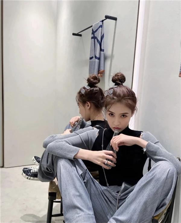 “手残”不会扎丸子头?教你3个小技巧,减龄还俏皮,解决小尴尬