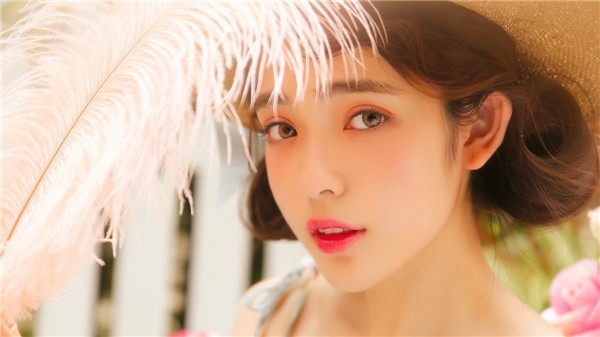 有这2种“特质”的女性，肌肤会越来越通透，不用化妆反而更美